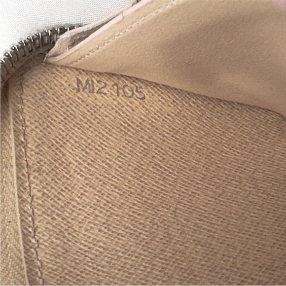 💎LOUIS VUITTON Monogram Clemence Wallet - Picture 12 of 14